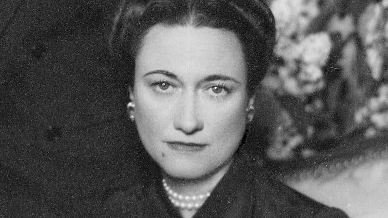 “L’anno del loto”. La verità sul passato di Wallis Simpson