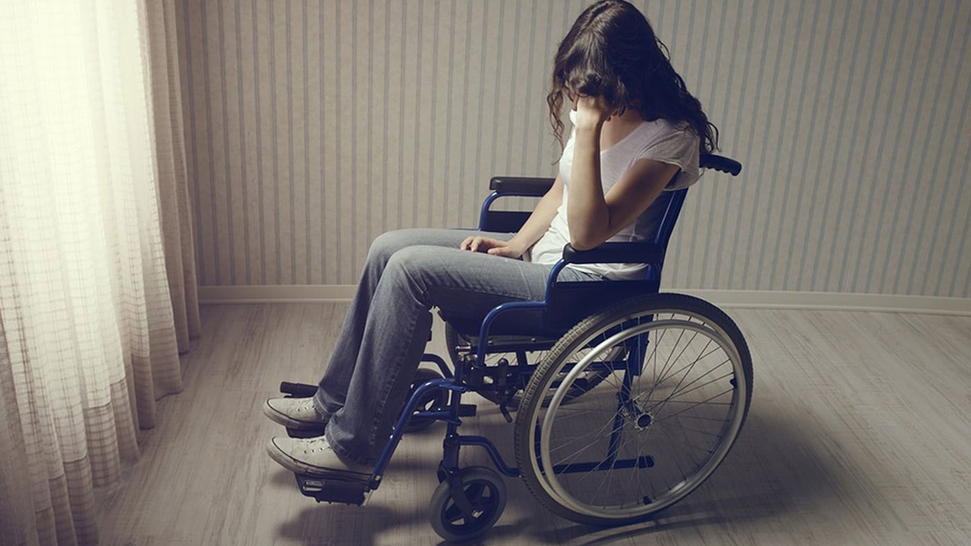Esclusa dalla cena di classe perché disabile