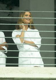 Behati Prinsloo sul set di Victoria's Secret 9