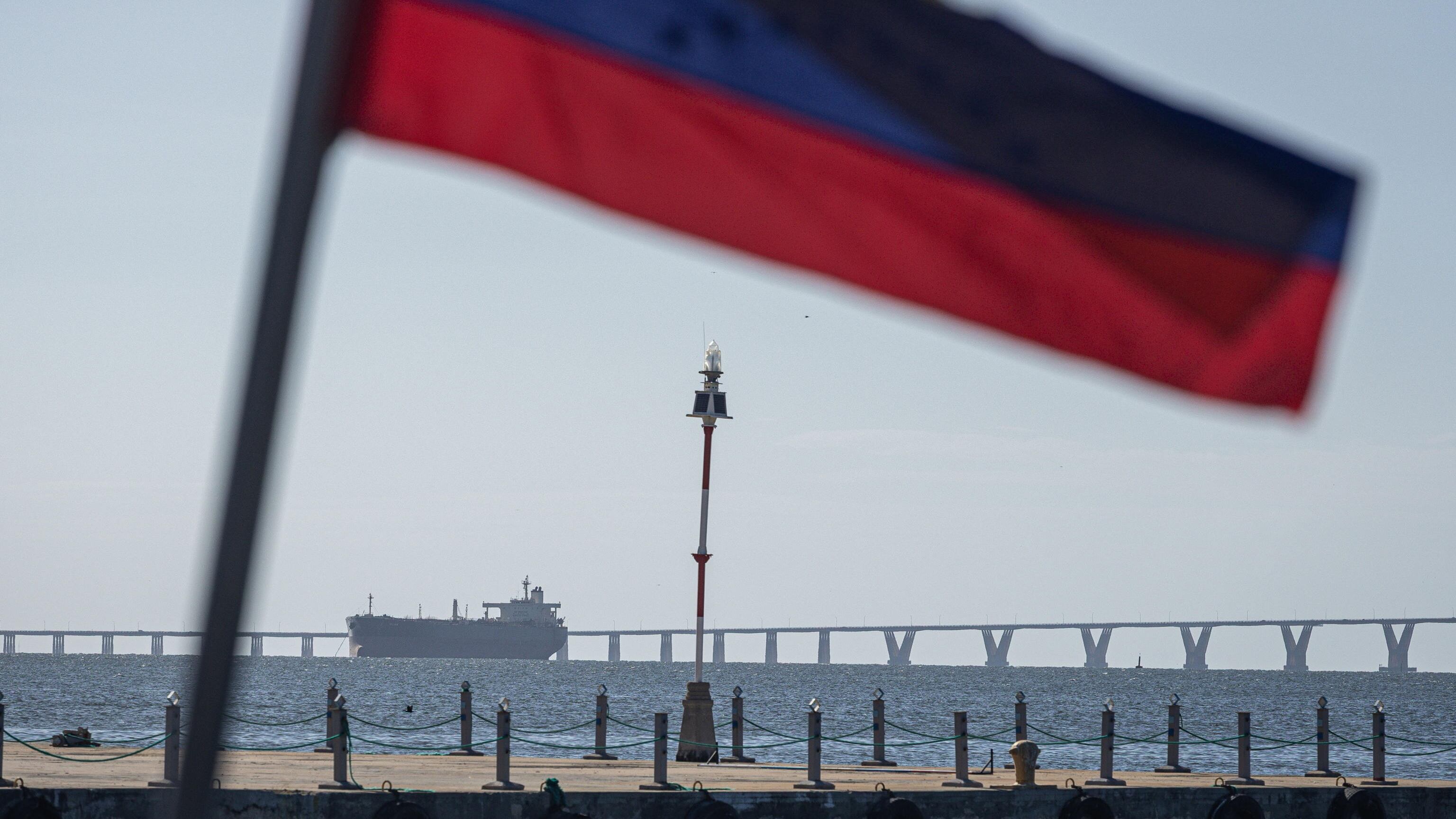 Il Venezuela apre ai privati nel petrolio, via libera del Parlamento
