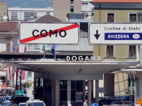 "Non passa in galleria". E così salta il treno Milano-Chiasso