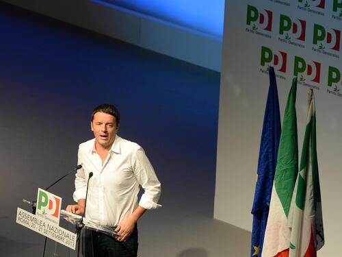 Assemblea nazionale Pd, bordata di Renzi a Letta