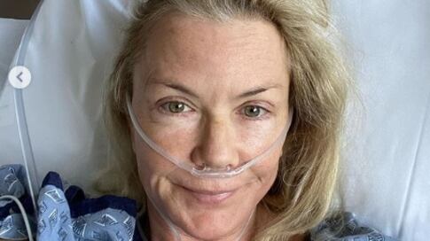 Un incidente a cavallo per Katherine Kelly Lang. Pausa da "Beautiful" per Brooke