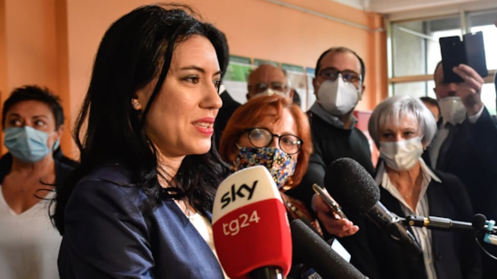 Come si tornerà a scuola a settembre? Le Regioni: in classe senza mascherina