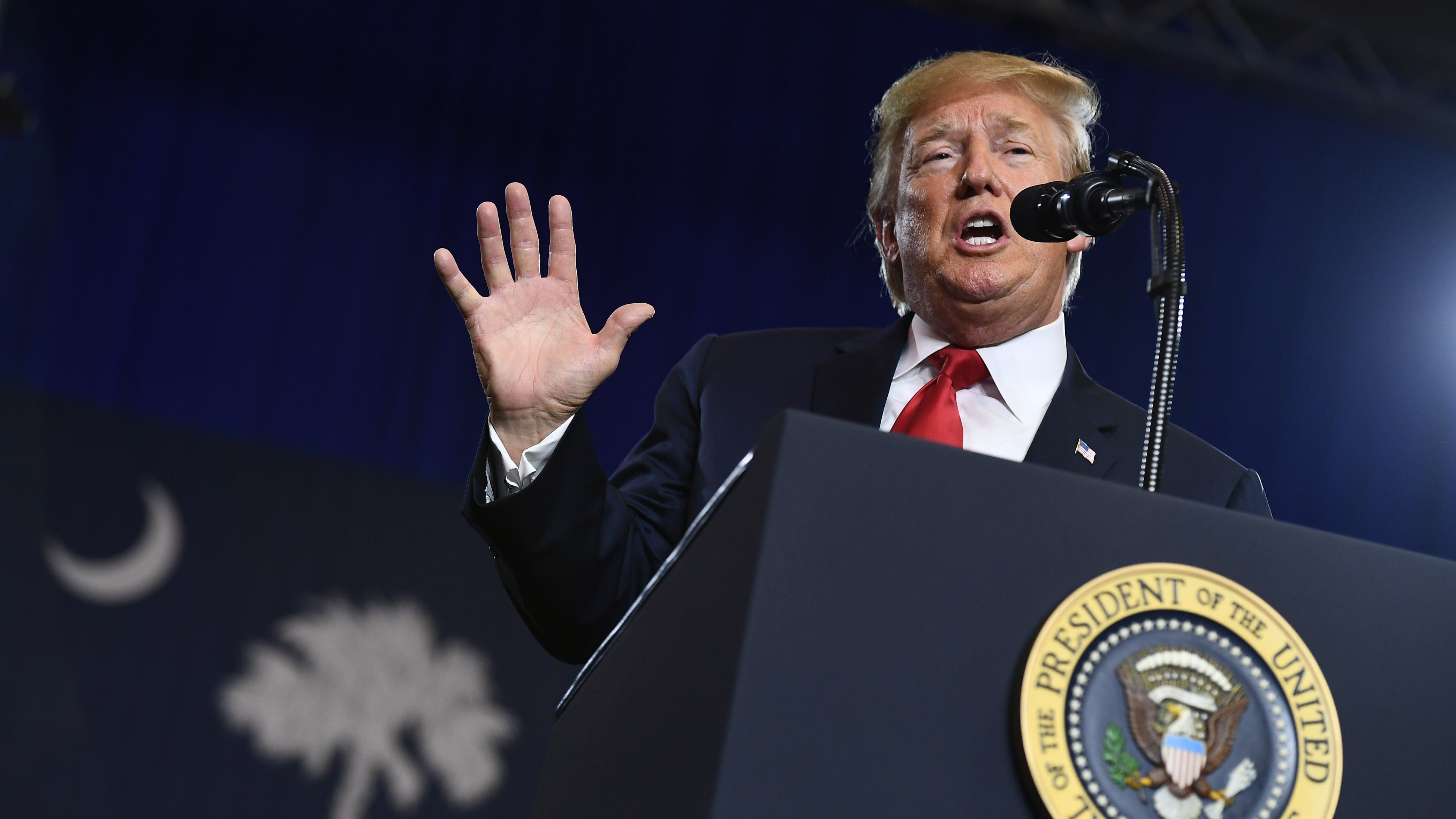 Trump brucia 100.000 posti nell'auto