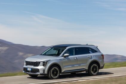 Kia Sorento 2024: guarda tutte le foto 3