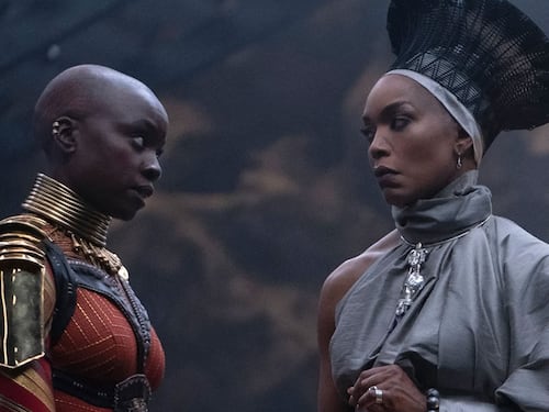 Wakanda Forever è già in streaming. Cosa succede all’industria del cinema?
