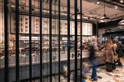 Autogrill all'aeroporto Amsterdam Schiphol 8