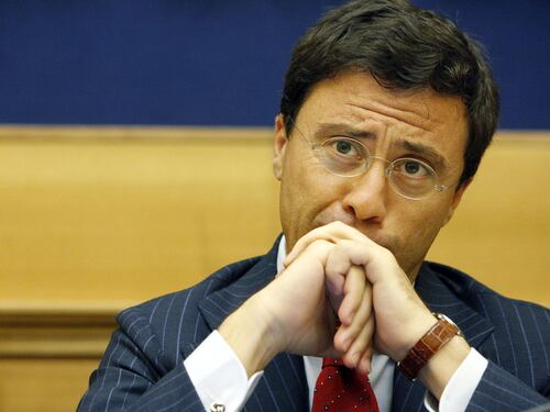 Il dietrofront di Bocchino: "Berlusconi imprescindibile per il centrodestra"