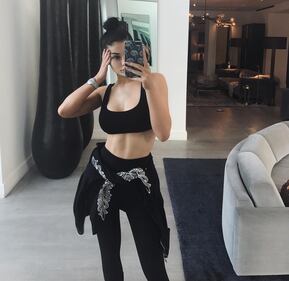 Kylie Jenner hot in reggiseno 5
