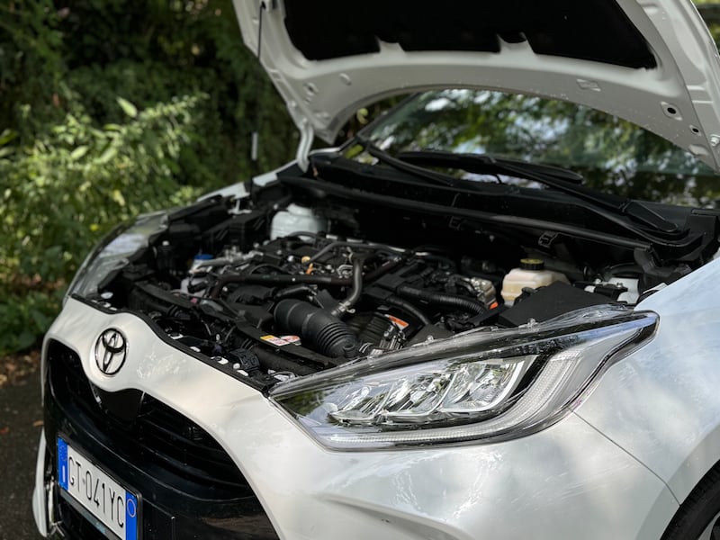 Toyota Yaris 2024: guarda la gallery del nuovo ibrido da 130 CV 16