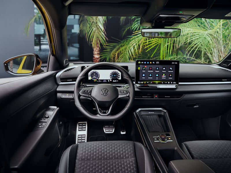 Nuova Volkswagen T-Roc, primo contatto: guarda la gallery 19