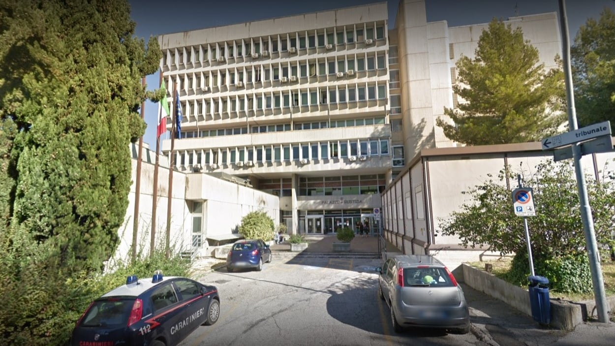 Marocchino tenta di stuprare 19enne: gip non convalida arresto