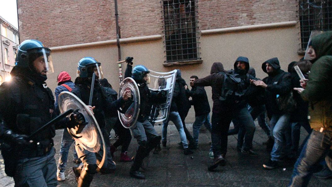 Black bloc, settimana corta. Rivoluzione fino al venerdì. Poi si va in pausa-weekend