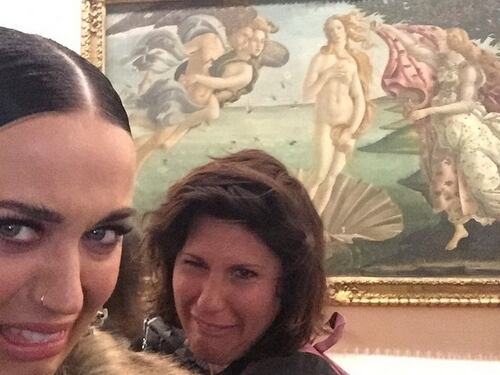 Così Katy Perry insulta le bellezze d'Italia