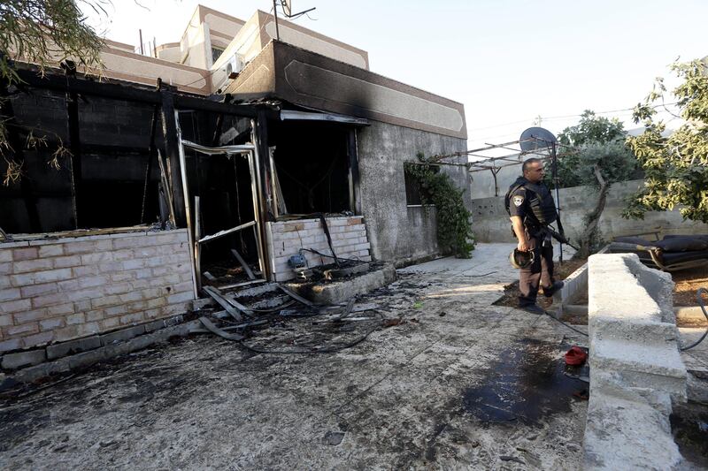 Cisgiordania, coloni incendiano casa: muore bebè 7