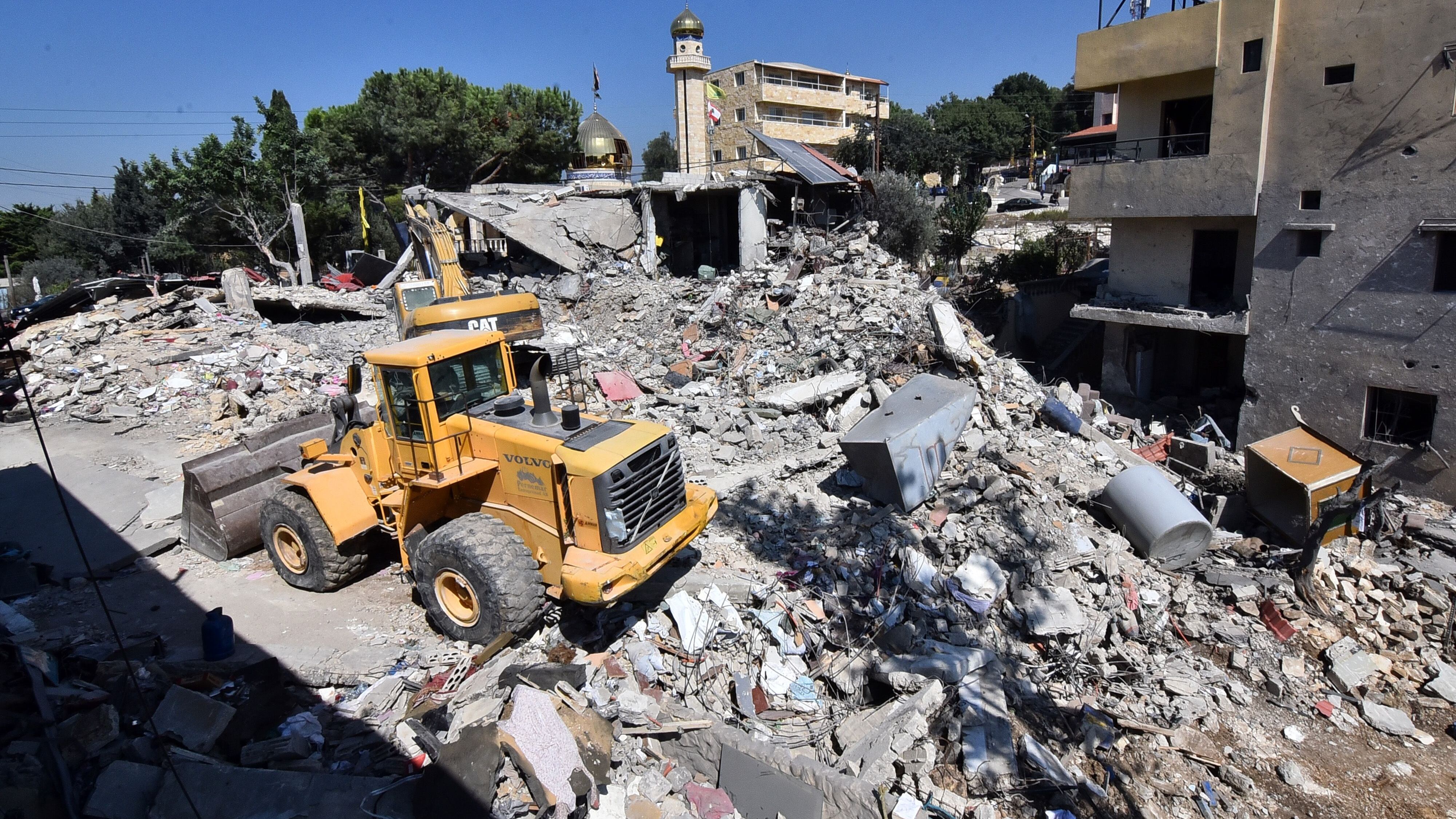 Bombe sui bunker di Beirut. "Nasrallah morto nel raid"
