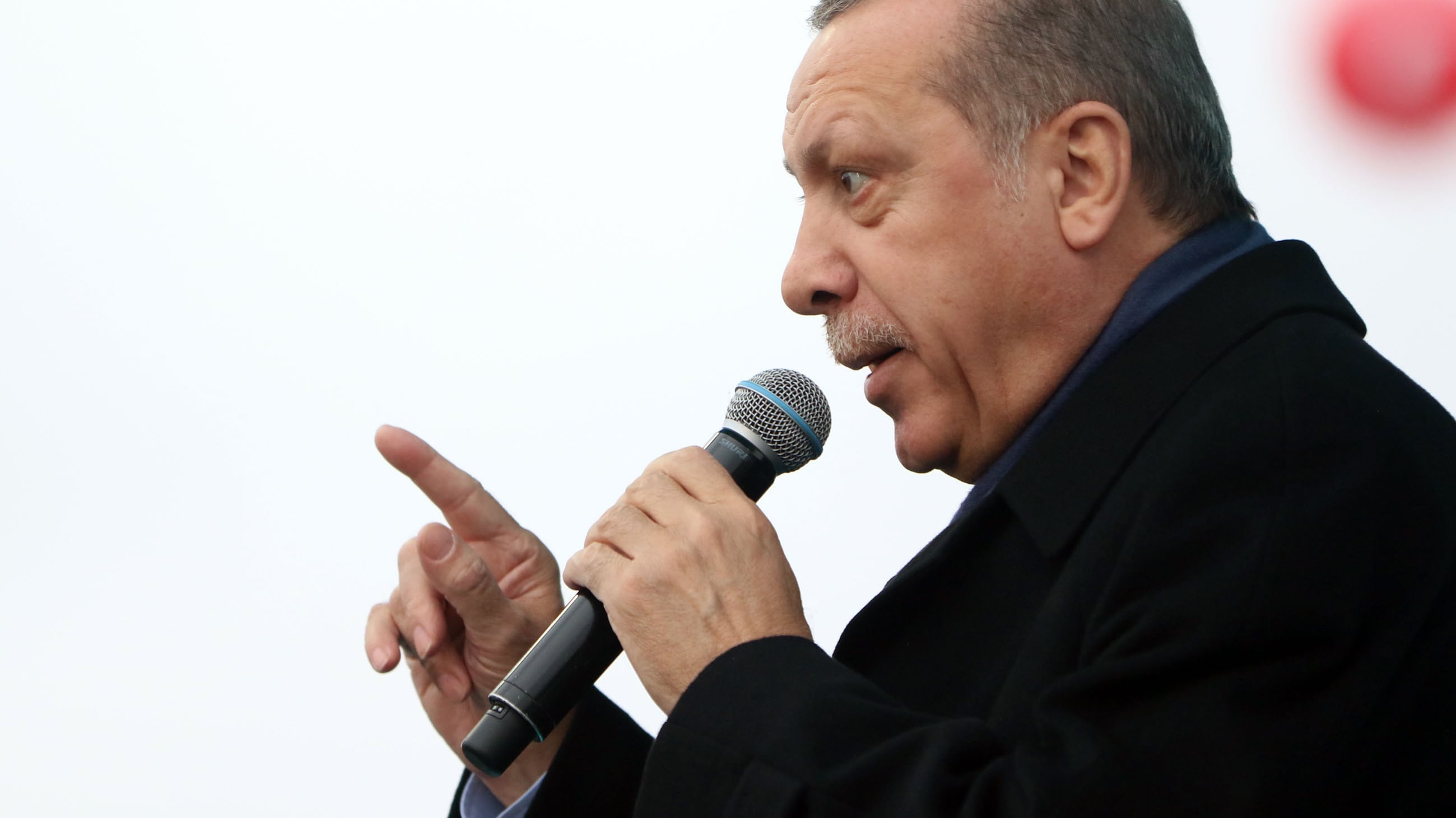 Finalmente l'Europa scopre i ricatti islamisti di Ankara