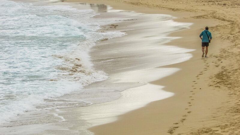 Esercizi in spiaggia, corsa
