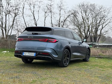 BYD Seal 6 DM-i Touring: guarda tutte le foto 3