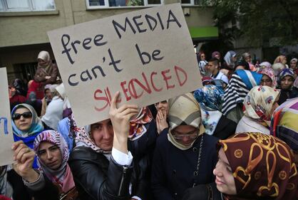 In Turchia si sfila per la libertà di stampa 9