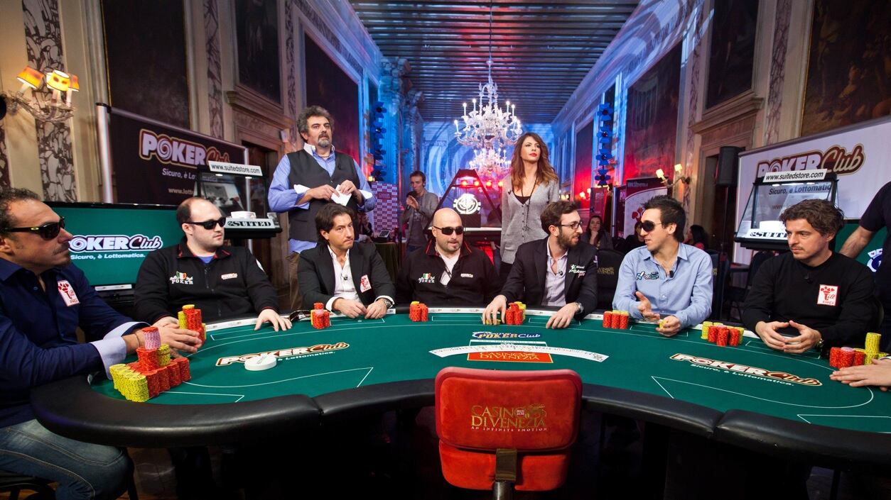 Il final table de "La Notte del Poker Club": Lepore comanda i 5 giocatori rimasti