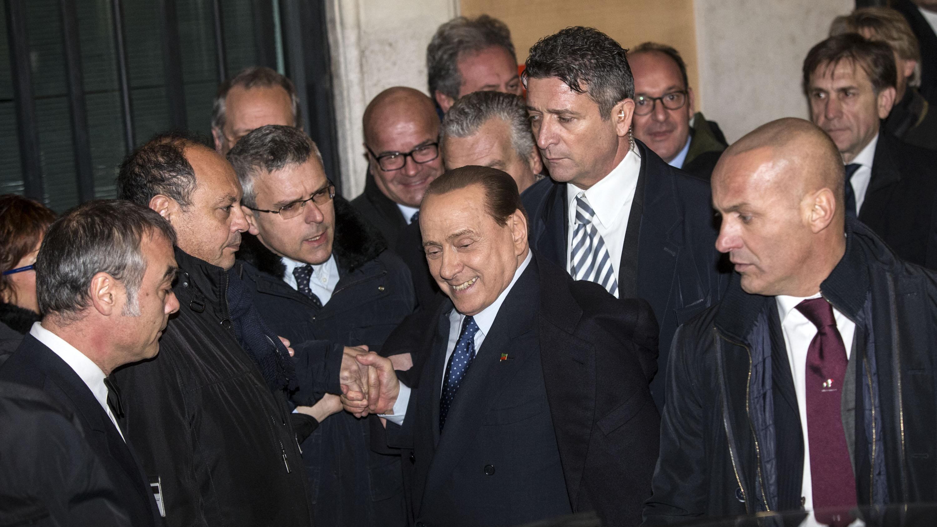 I dubbi di Berlusconi. Una notte di trattative