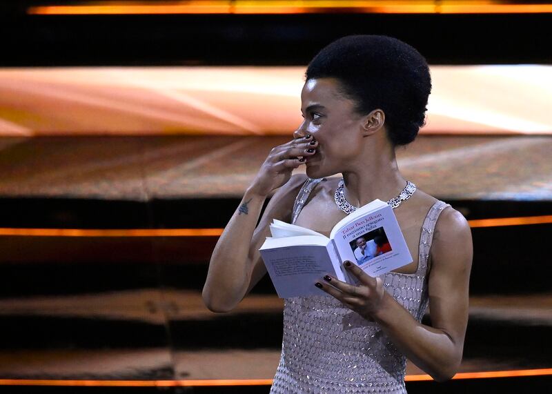 L'emozione di Lorena Cesarini sul palco dell'Ariston 6