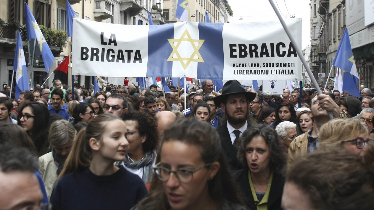 Fischi agli ebrei, cortei divisi È la festa degli intolleranti