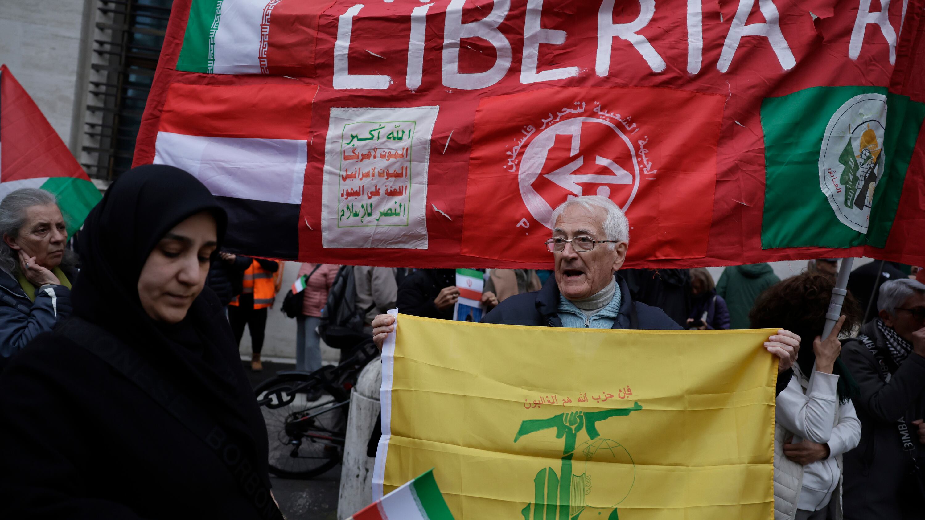 Smascherata la sinistra pro ayatollah