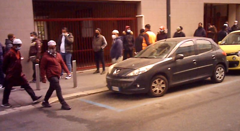Moschea abusiva via Cavalcanti, Milano 2