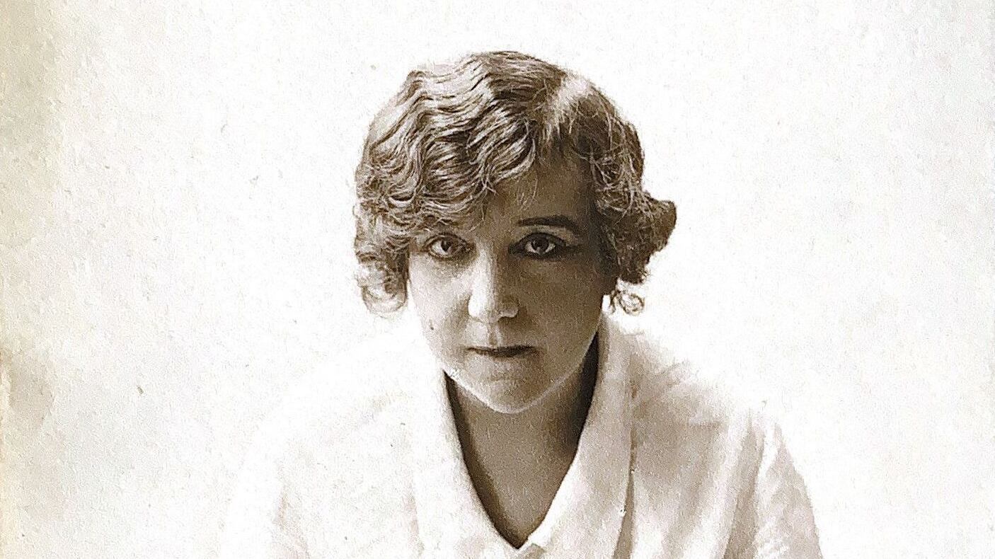 Suzanne Noël, la femminista pioniera del "ritocchino"
