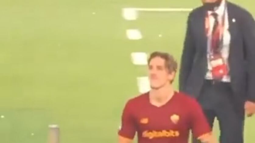 Il gestaccio di Zaniolo ai tifosi laziali: ecco cosa è successo