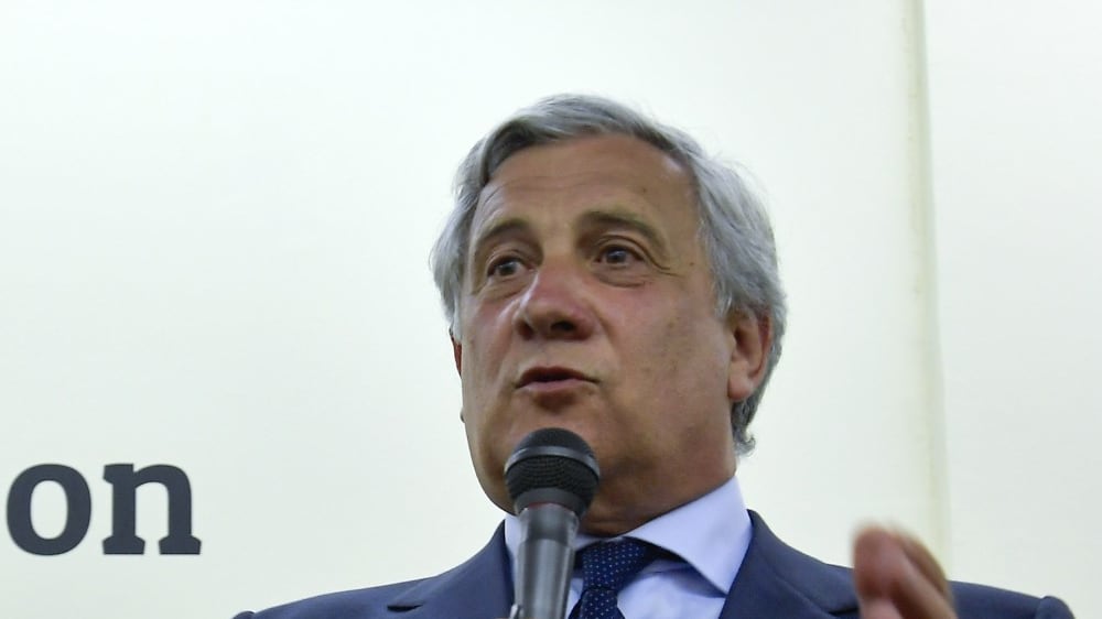 Tajani e Gentiloni: passerella inopportuna