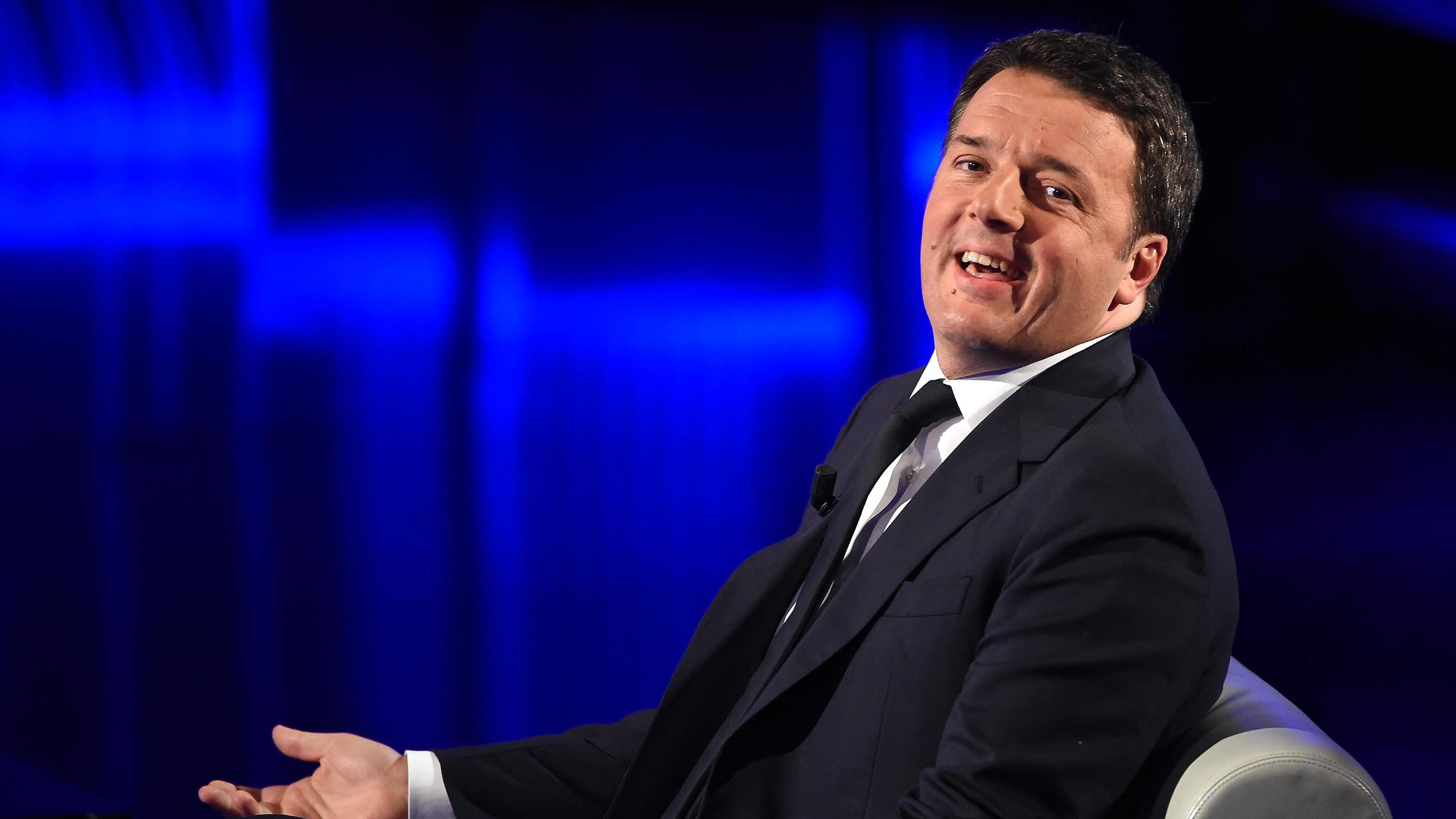 Renzi manda i commissari per prendersi anche Napoli