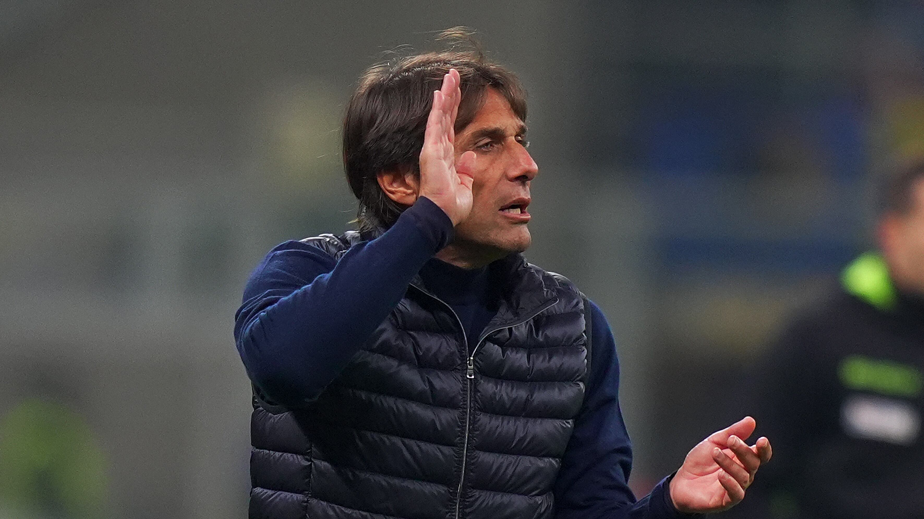 "Mi fa incaz...". La sfuriata di Conte contro il Var: cosa è successo durante Inter-Napoli