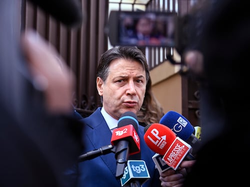 Tutti gli errori di Conte nelle parole degli esperti