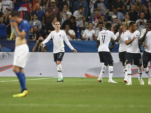 La Francia serve il tris all'Italia: azzurri ko 3-1 nell'amichevole di Nizza