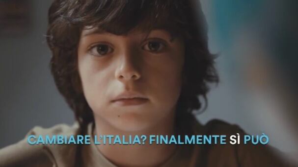 Il Pd arruola persino i bambini per il sì