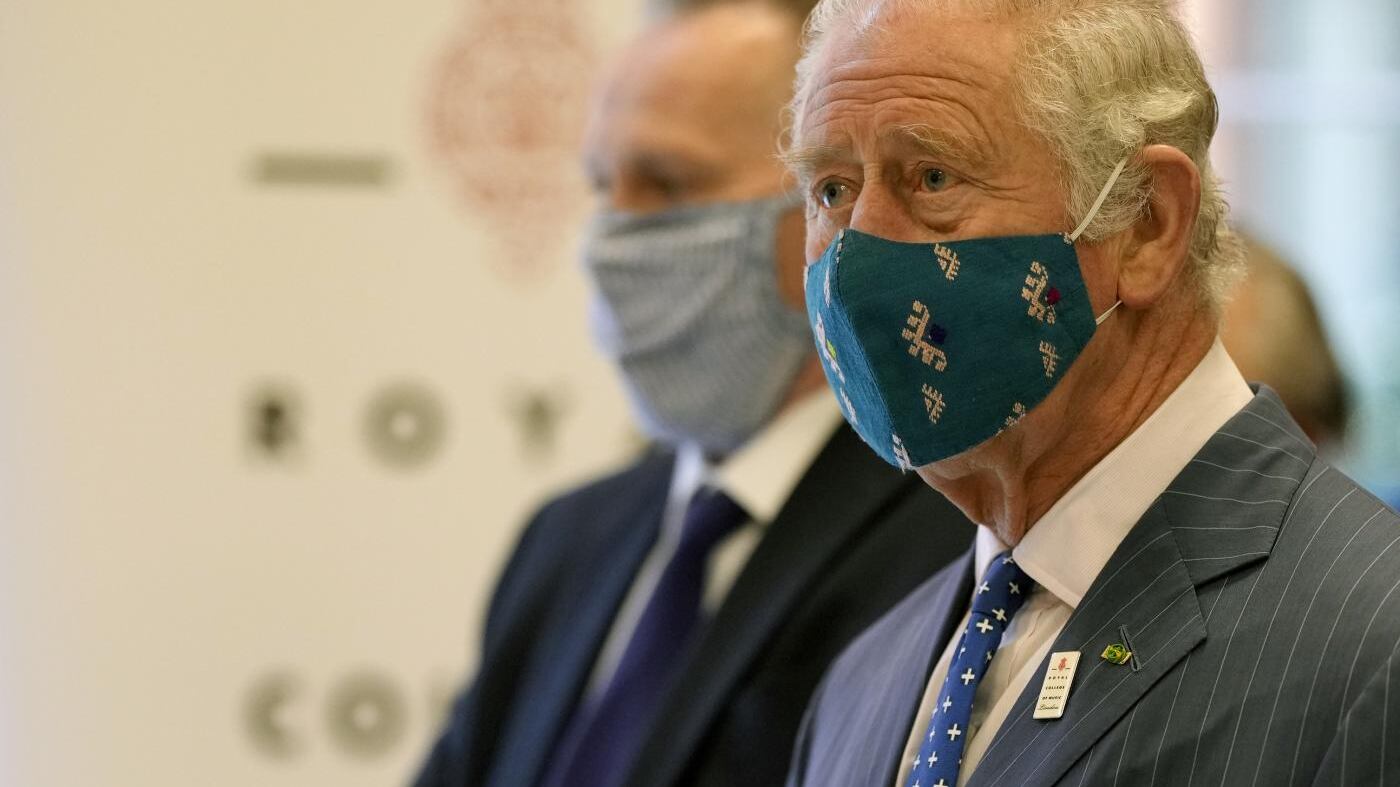 "Carlo e Harry si parlano di nuovo, ma l’erede al trono è ferito"