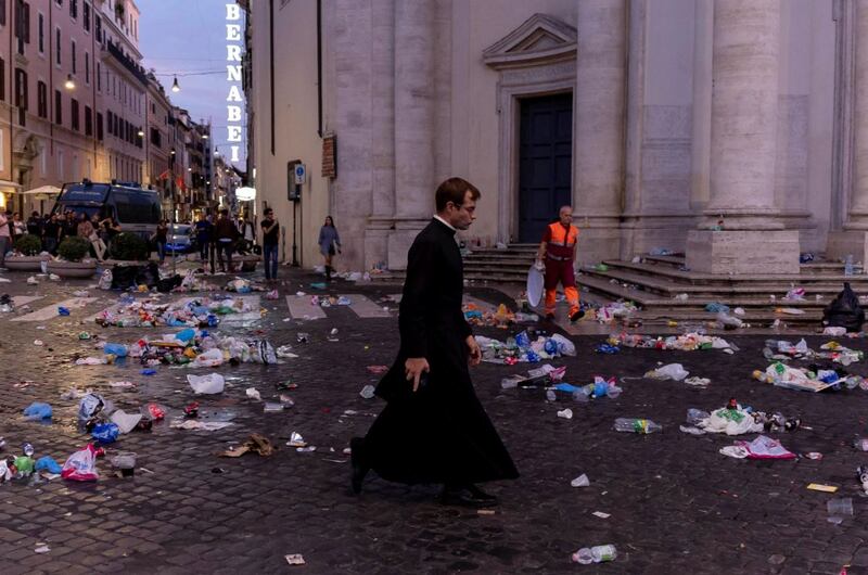 Vandalizzata Piazza del Popolo dai tifosi spagnoli del Betis Siviglia 4