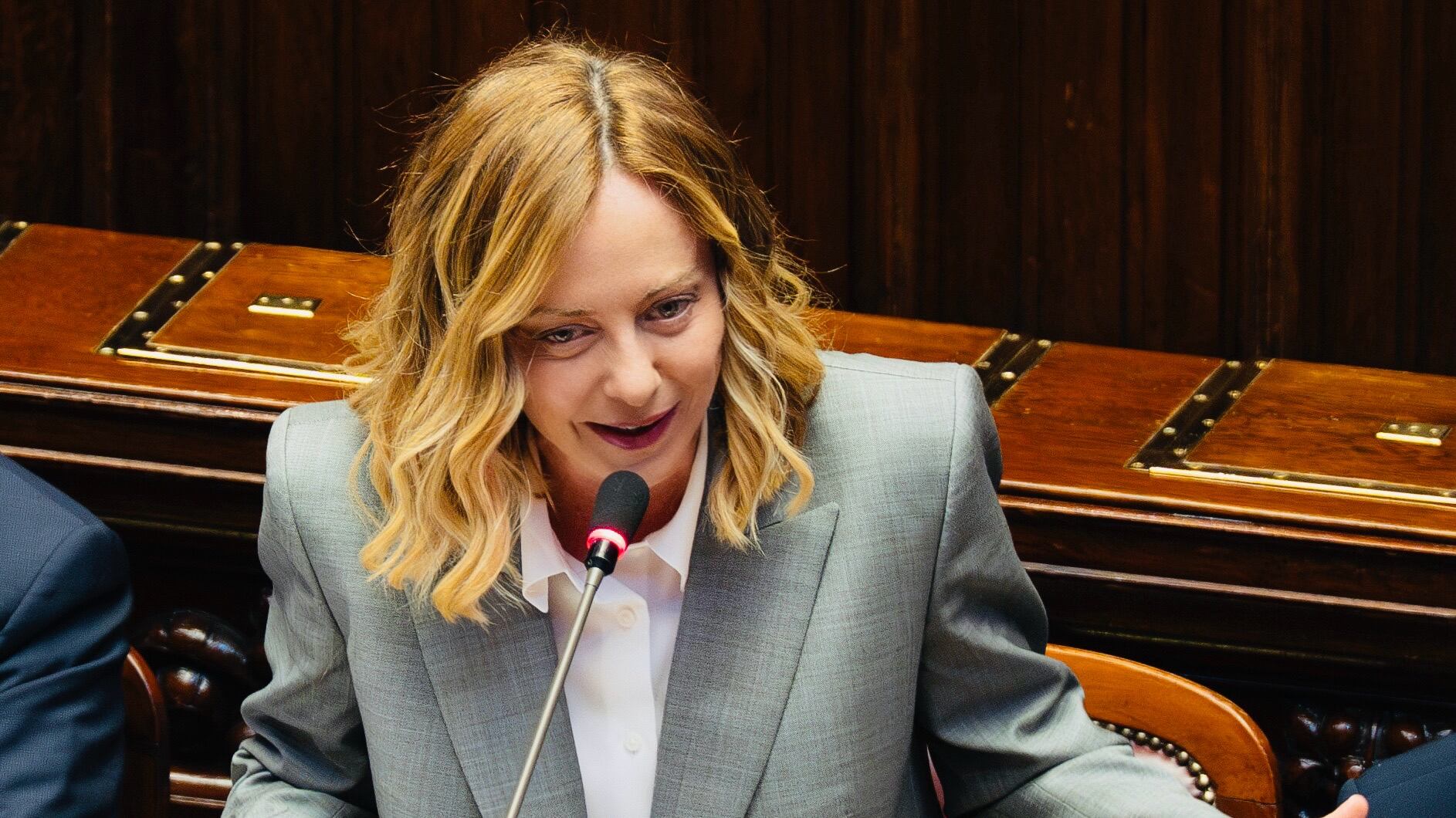Meloni a Netanyahu: "Rispetti il diritto. La situazione a Gaza è ingiustificabile"