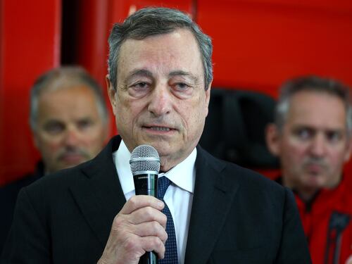 Draghi ha fatto un miracolo, sfregio di Rep a Cerciello e BoJo: quindi, oggi...