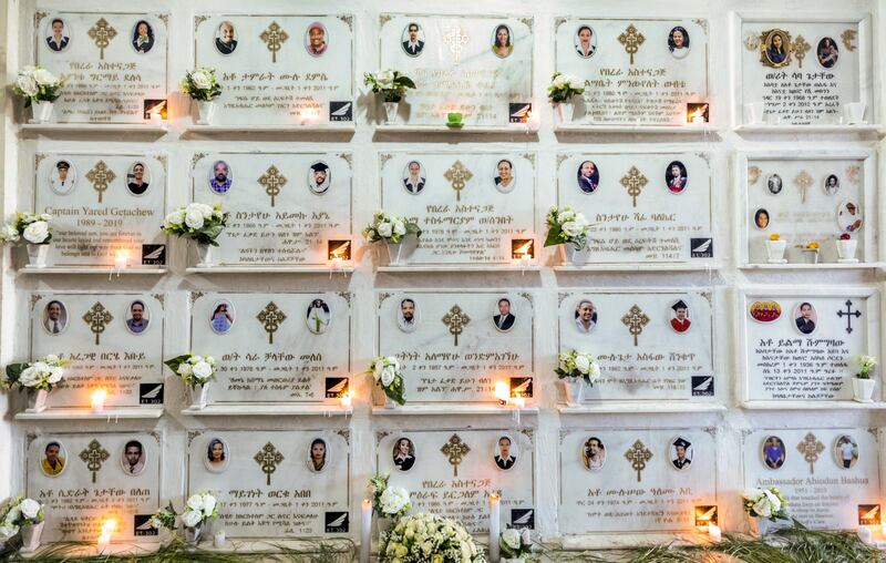 Nuove accuse al ladro di foto di donne morte