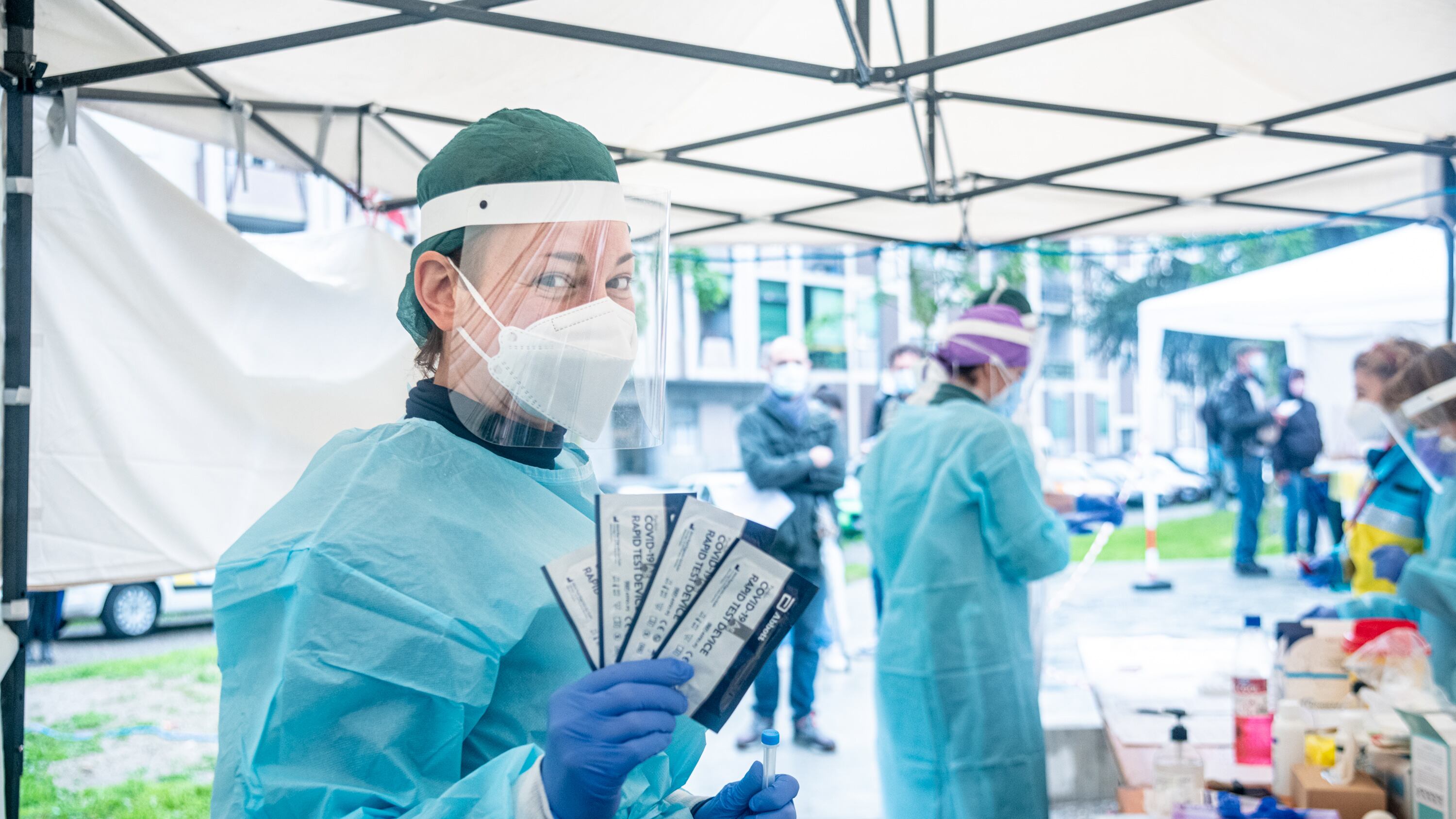 Linea ferma sui tamponi: non saranno gratis per tutti