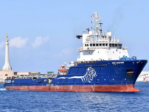 Moas: "Salvataggi solo con l'ok di Roma"