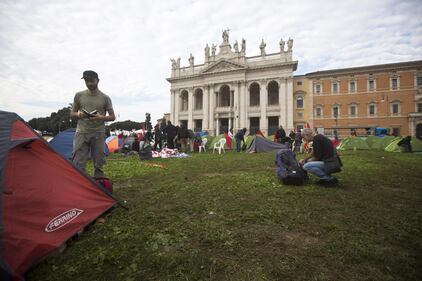 Notte in tenda a piazza San Giovanni 6
