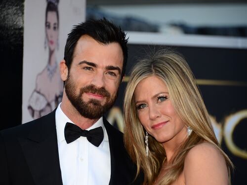 Divorzio in vista per la Aniston: ha "beccato" il marito con la ex