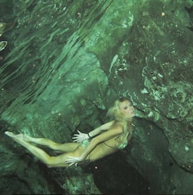 Tara Reid magrissima 11