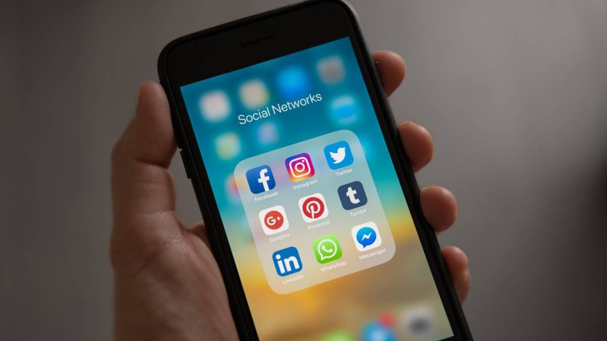 Instagram e Wi-Fi pubblico: le minacce alla privacy e come proteggersi in vacanza